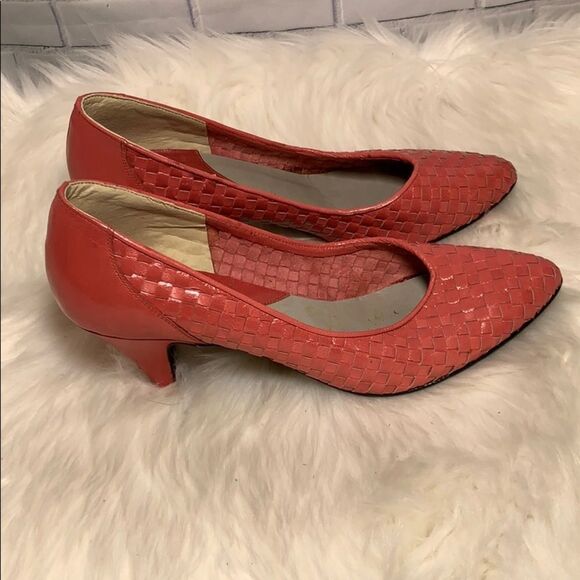 Akimbo Salmon Pink Woven Leather Heels Size 7/7.5 - Picture 4 of 5